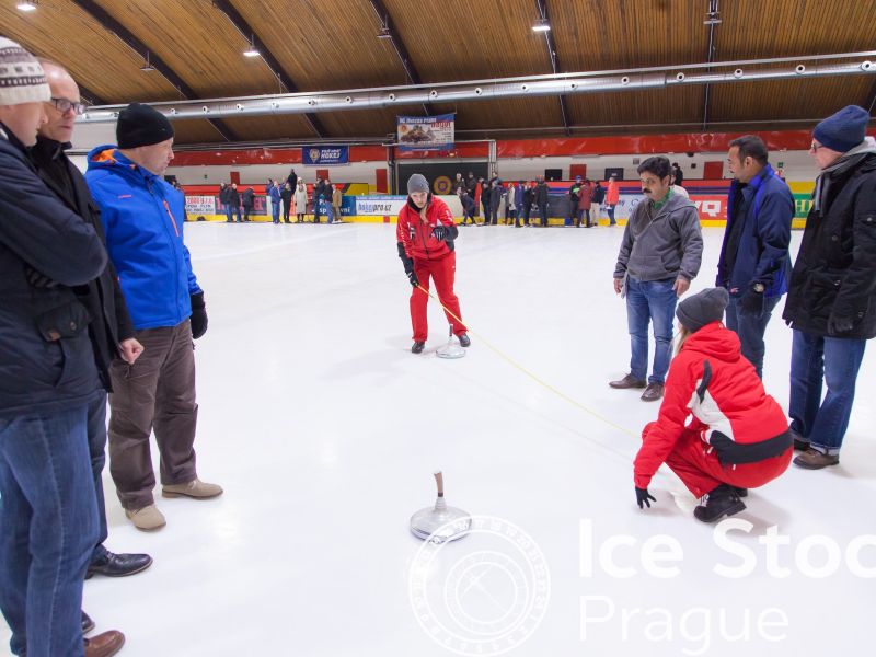 Ice Stock Prague - teams waiting for results of the game